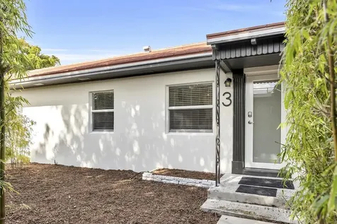 17 S Ocean Breeze Lake Worth Beach FL 33460