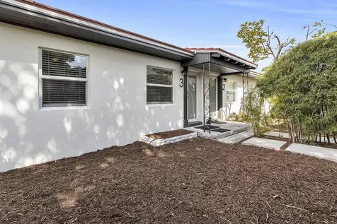 17 S Ocean Breeze Lake Worth Beach FL 33460
