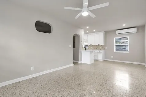 17 S Ocean Breeze Lake Worth Beach FL 33460