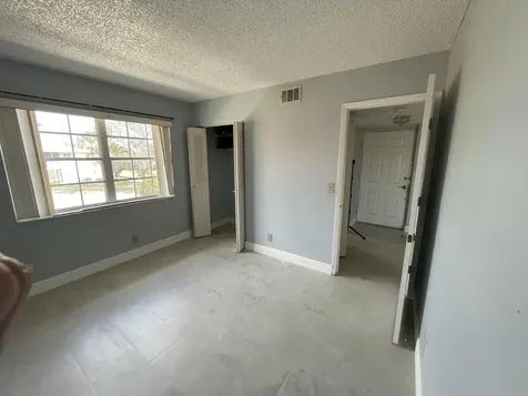1560 SE Royal Green Circle Port Saint Lucie FL 34952