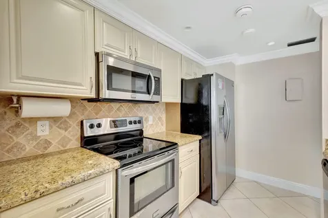 601 Brackenwood Cove Palm Beach Gardens FL 33418