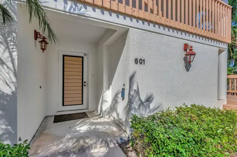 601 Brackenwood Cove Palm Beach Gardens FL 33418