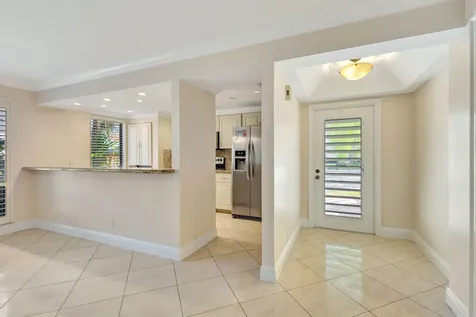 601 Brackenwood Cove Palm Beach Gardens FL 33418