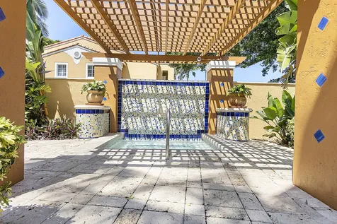 123 Yacht Club Way Hypoluxo FL 33462