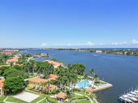 123 Yacht Club Way Hypoluxo FL 33462