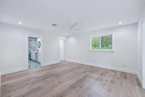5686 Shirley Drive Jupiter FL 33458
