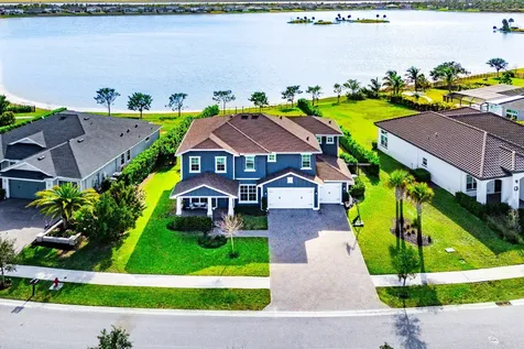 923 Hookline Circle The Acreage FL 33470