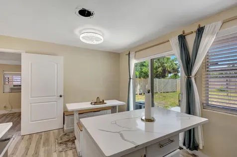 140 W 31st Court Riviera Beach FL 33404