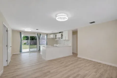 140 W 31st Court Riviera Beach FL 33404