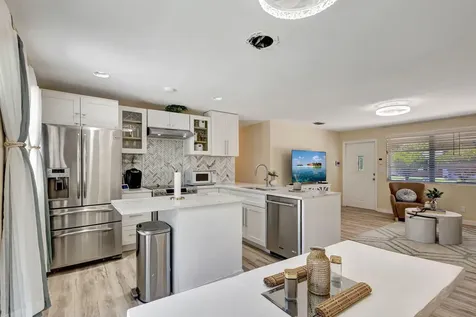 140 W 31st Court Riviera Beach FL 33404