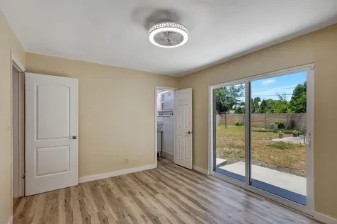 140 W 31st Court Riviera Beach FL 33404