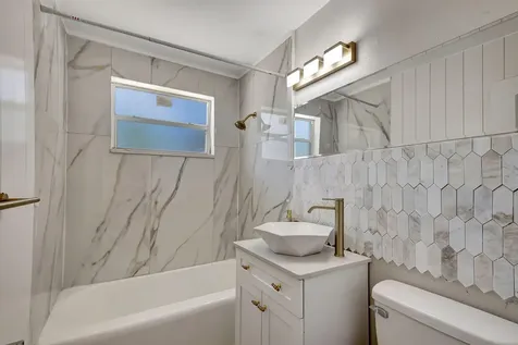 140 W 31st Court Riviera Beach FL 33404