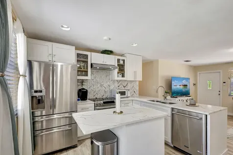 140 W 31st Court Riviera Beach FL 33404