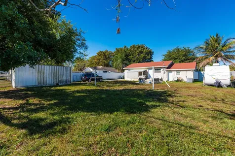 3914 Serubi Avenue Palm Springs FL 33461