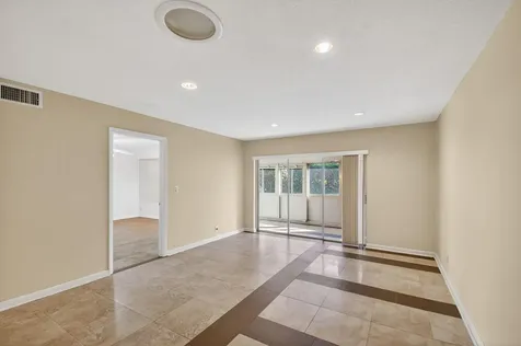 374 Bennington Lane Lake Worth FL 33467