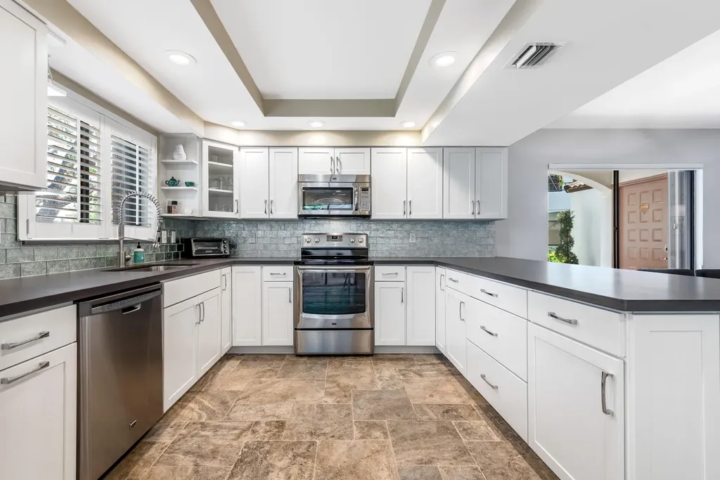 7338 Clunie Place Delray Beach FL 33446