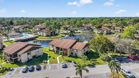 211 Pine Hov Circle Greenacres FL 33463