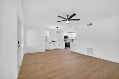 211 Pine Hov Circle Greenacres FL 33463