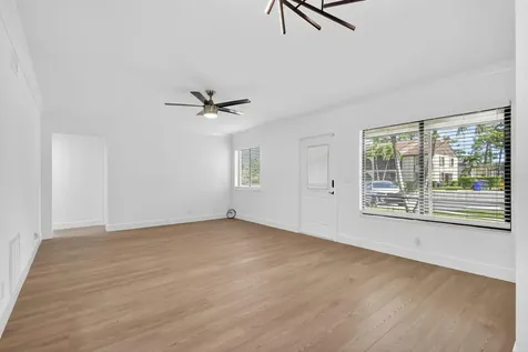 211 Pine Hov Circle Greenacres FL 33463