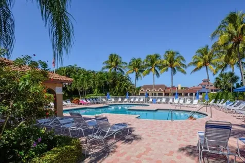 6622 Via Regina Boca Raton FL 33433
