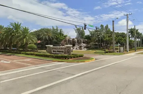 6622 Via Regina Boca Raton FL 33433