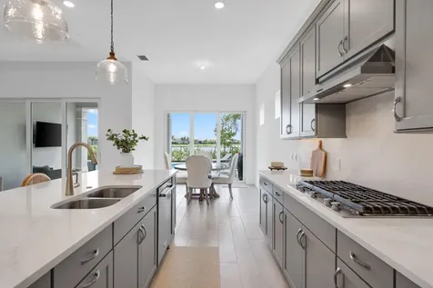 10466 Northbrook Circle West Palm Beach FL 33412