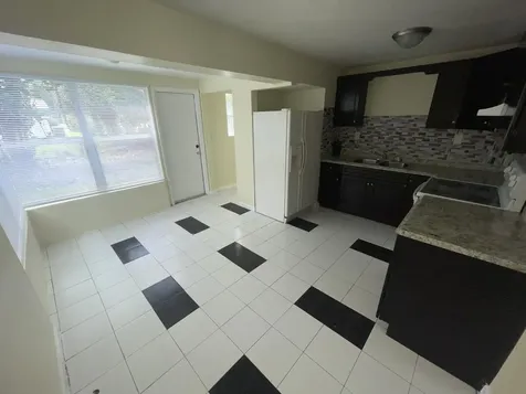 5320 Harriet Place West Palm Beach FL 33407