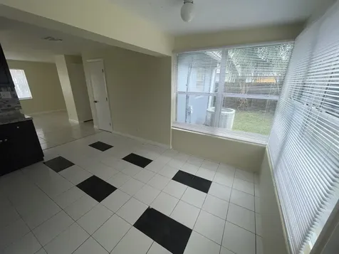 5320 Harriet Place West Palm Beach FL 33407