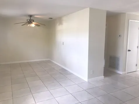 5320 Harriet Place West Palm Beach FL 33407
