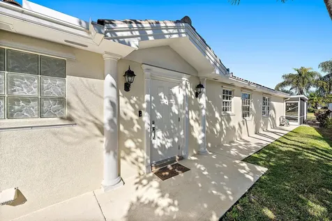 699 Hudson Bay Drive Palm Beach Gardens FL 33410