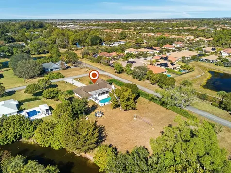 624 Whippoorwill Row West Palm Beach FL 33411