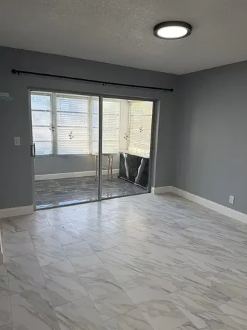 4040 Nw 19 Street Lauderhill FL 33313