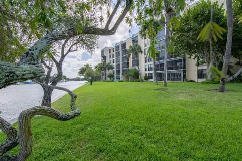 20 Royal Palm Way Boca Raton FL 33432