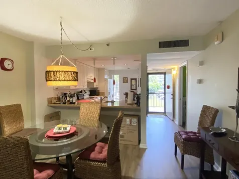 20 Royal Palm Way Boca Raton FL 33432