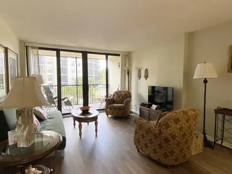 20 Royal Palm Way Boca Raton FL 33432