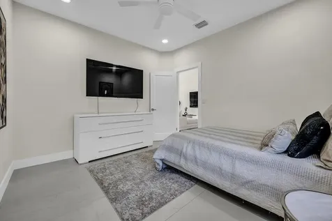 6185 Nw 104th Way Parkland FL 33076