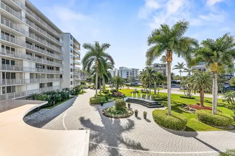 3546 S Ocean Boulevard South Palm Beach FL 33480