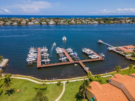 135 Yacht Club Way Hypoluxo FL 33462