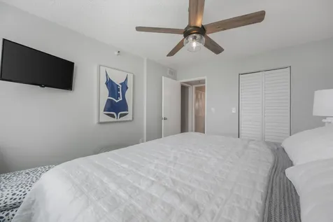 135 Yacht Club Way Hypoluxo FL 33462