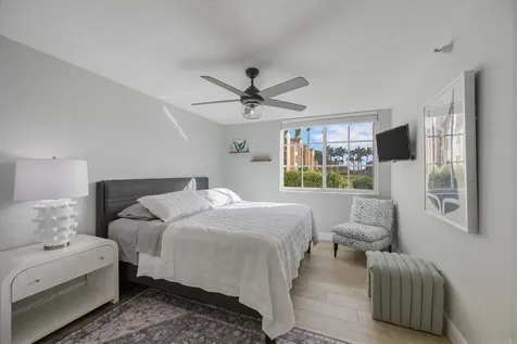 135 Yacht Club Way Hypoluxo FL 33462
