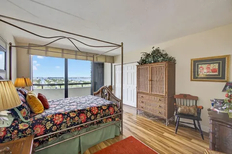 4000 N Ocean Drive Singer Island FL 33404