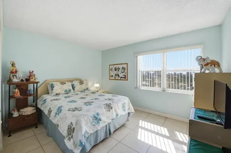 401 Golden Isles Drive Hallandale Beach FL 33009