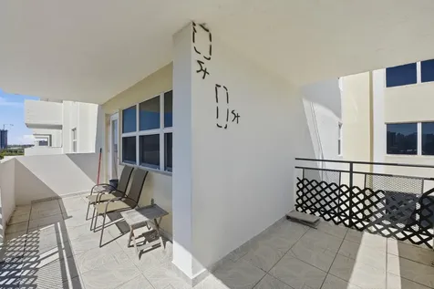 401 Golden Isles Drive Hallandale Beach FL 33009