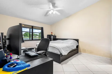 7614 Nw 99th Avenue Tamarac FL 33321