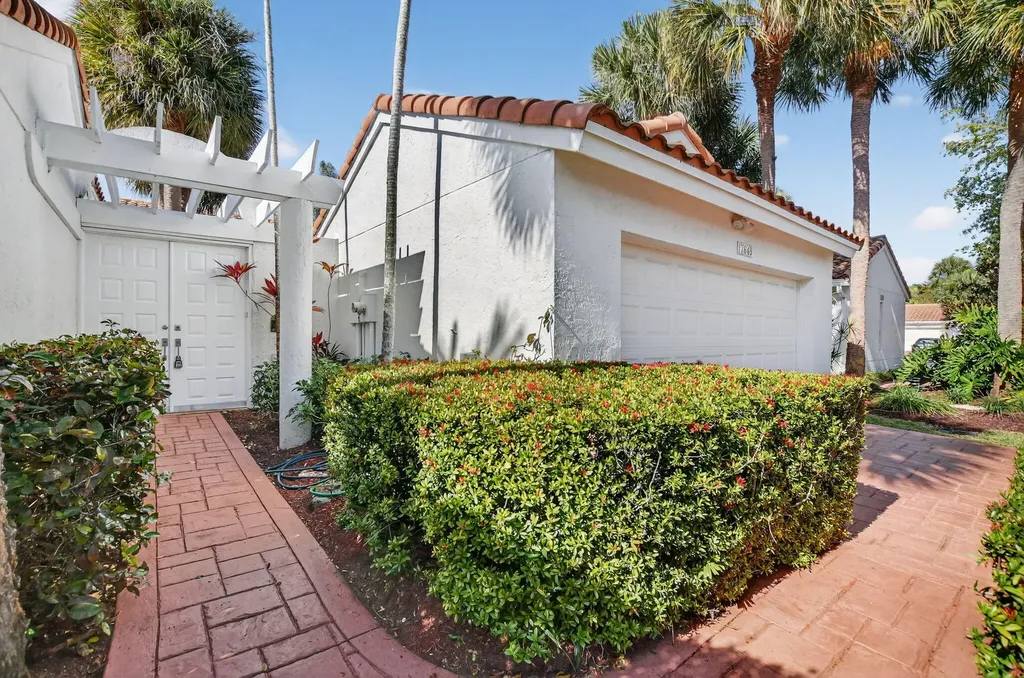 17649 Candlewood Terrace Boca Raton FL 33487
