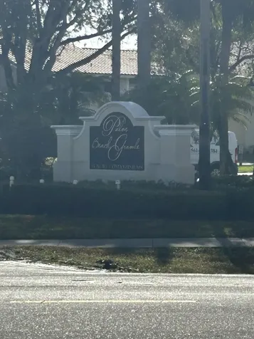 1562 Lake Crystal Drive West Palm Beach FL 33411