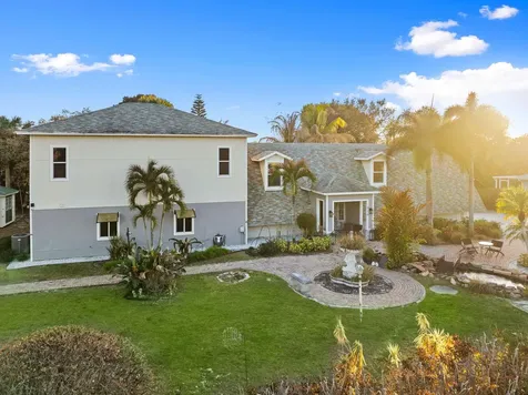 916 Sw Abingdon Avenue Port Saint Lucie FL 34953