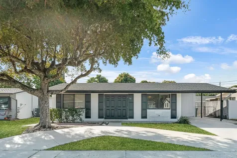 59 Andros Road Palm Springs FL 33461
