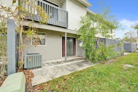 6505 Dockside Circle Greenacres FL 33463