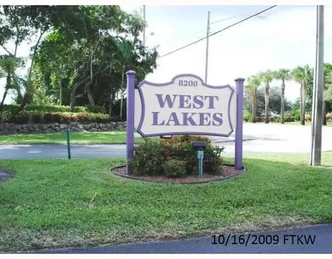 8261 E Club Road Boca Raton FL 33433